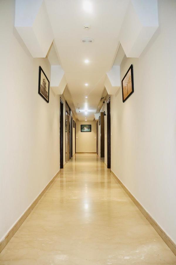 Hotel Magic Tree Karol Bagh Metro Station New Delhi Buitenkant foto