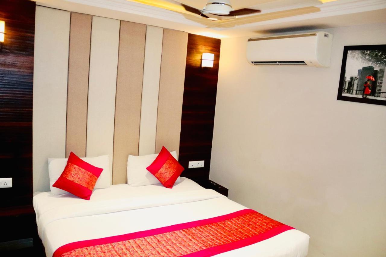 Hotel Magic Tree Karol Bagh Metro Station New Delhi Buitenkant foto