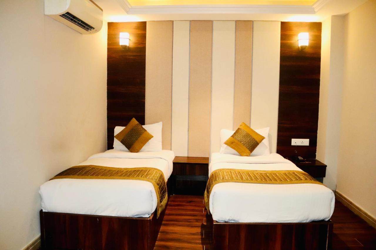 Hotel Magic Tree Karol Bagh Metro Station New Delhi Buitenkant foto