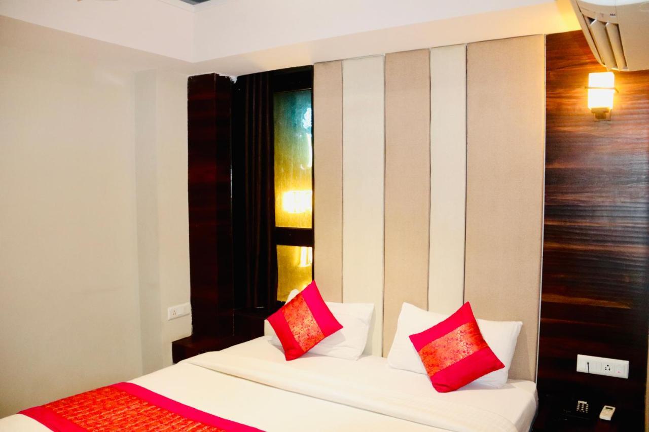 Hotel Magic Tree Karol Bagh Metro Station New Delhi Buitenkant foto