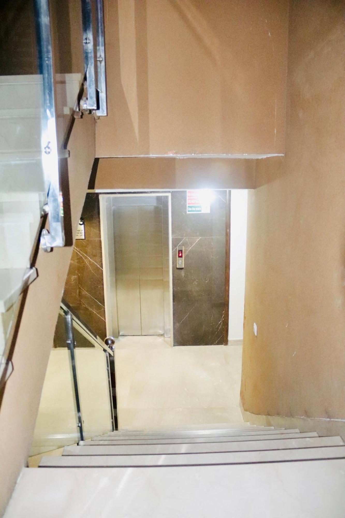 Hotel Magic Tree Karol Bagh Metro Station New Delhi Buitenkant foto