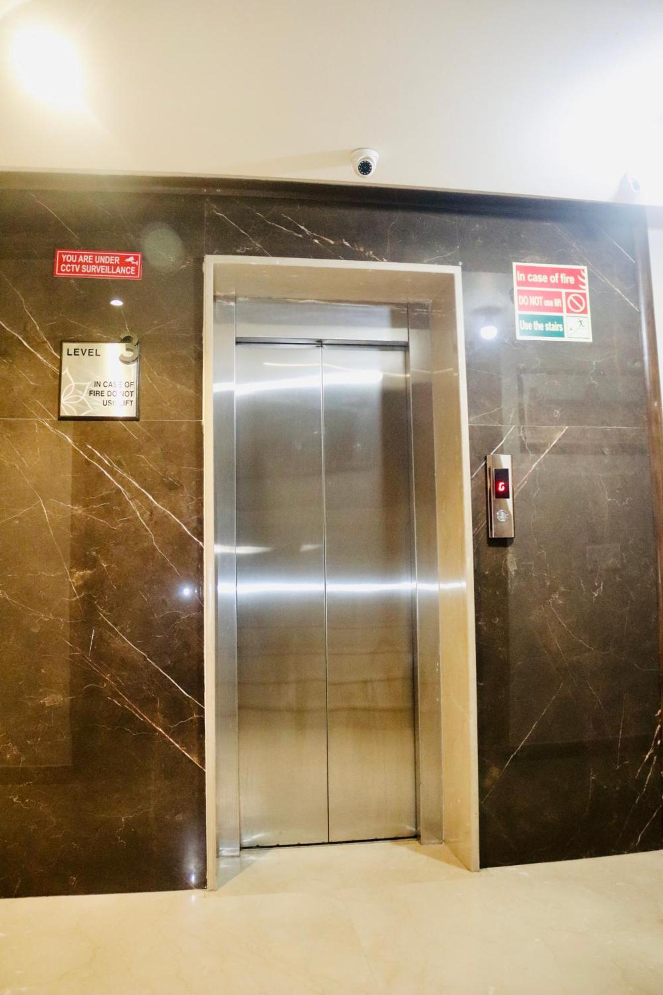 Hotel Magic Tree Karol Bagh Metro Station New Delhi Buitenkant foto