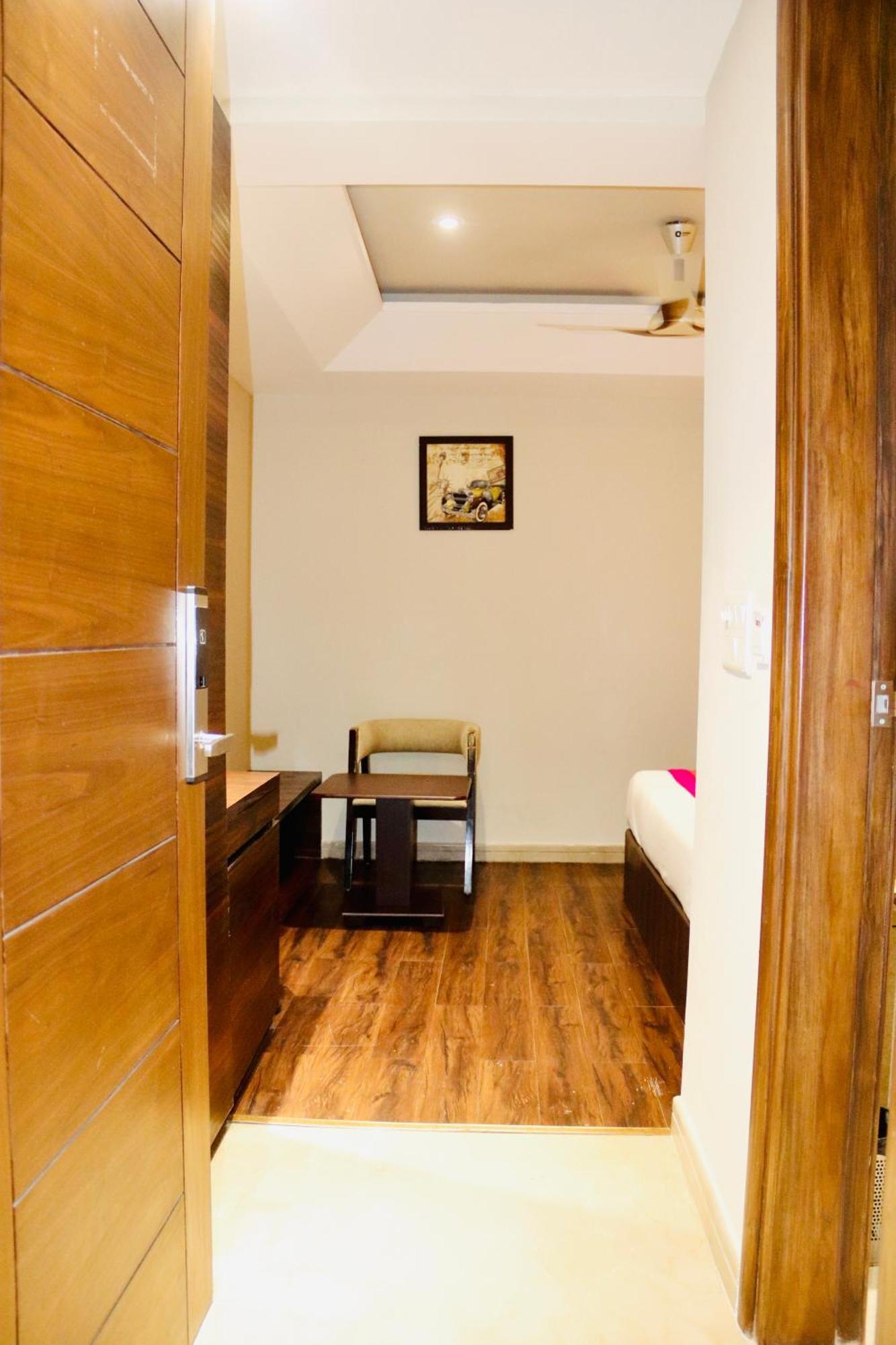 Hotel Magic Tree Karol Bagh Metro Station New Delhi Buitenkant foto
